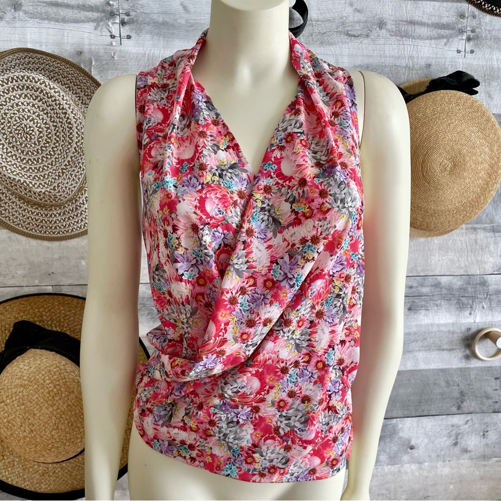Flowabunga Rollin’ With My Om’ies Tank Floral Mini Multi pattern W1G28S